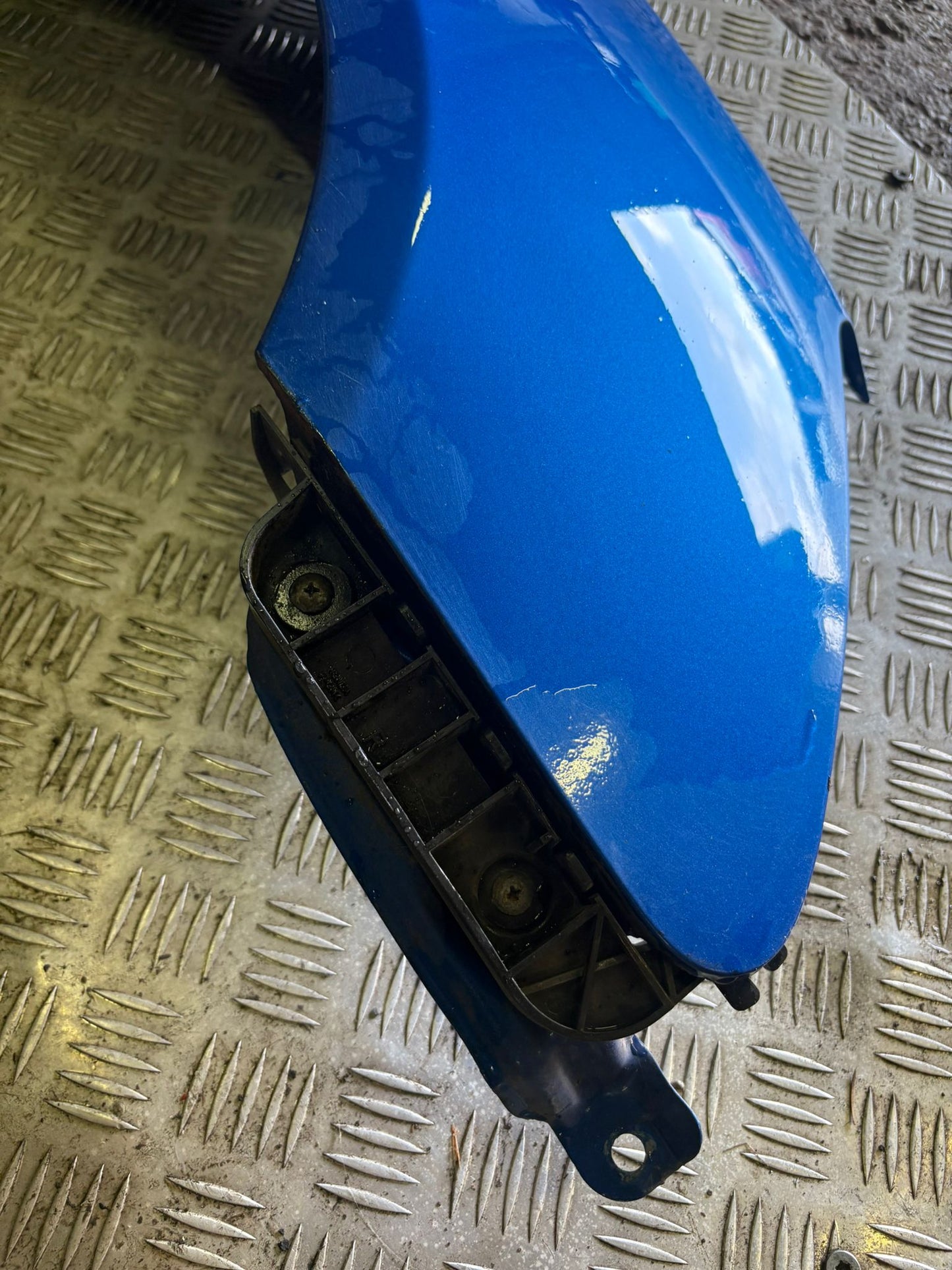 Driver Side Window Side Wing – Honda Civic Type R EP3 (2001–2006) (Part No. 60211-S6A-000ZZ)