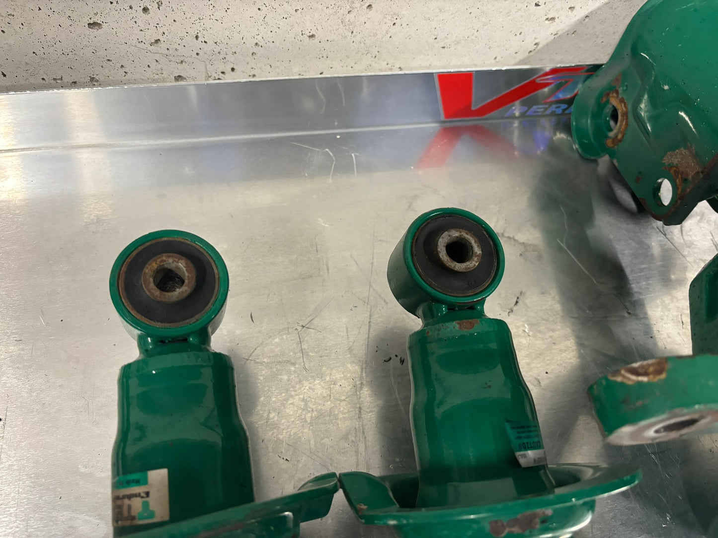 TEIN EnduraPro Front & Rear Shocks – Honda Civic Type R EP3 (2001–2005)  (Part Nos.: VSA84-A1MS2-L / VSA84-A1MS2-R / VSA23-A1MS2)