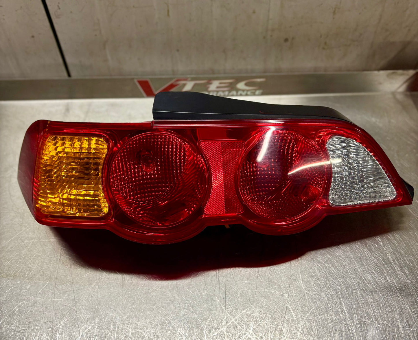 Honda Integra Type R DC5 Pre-Facelift Rear Left Taillight (06355-S6M-306)
