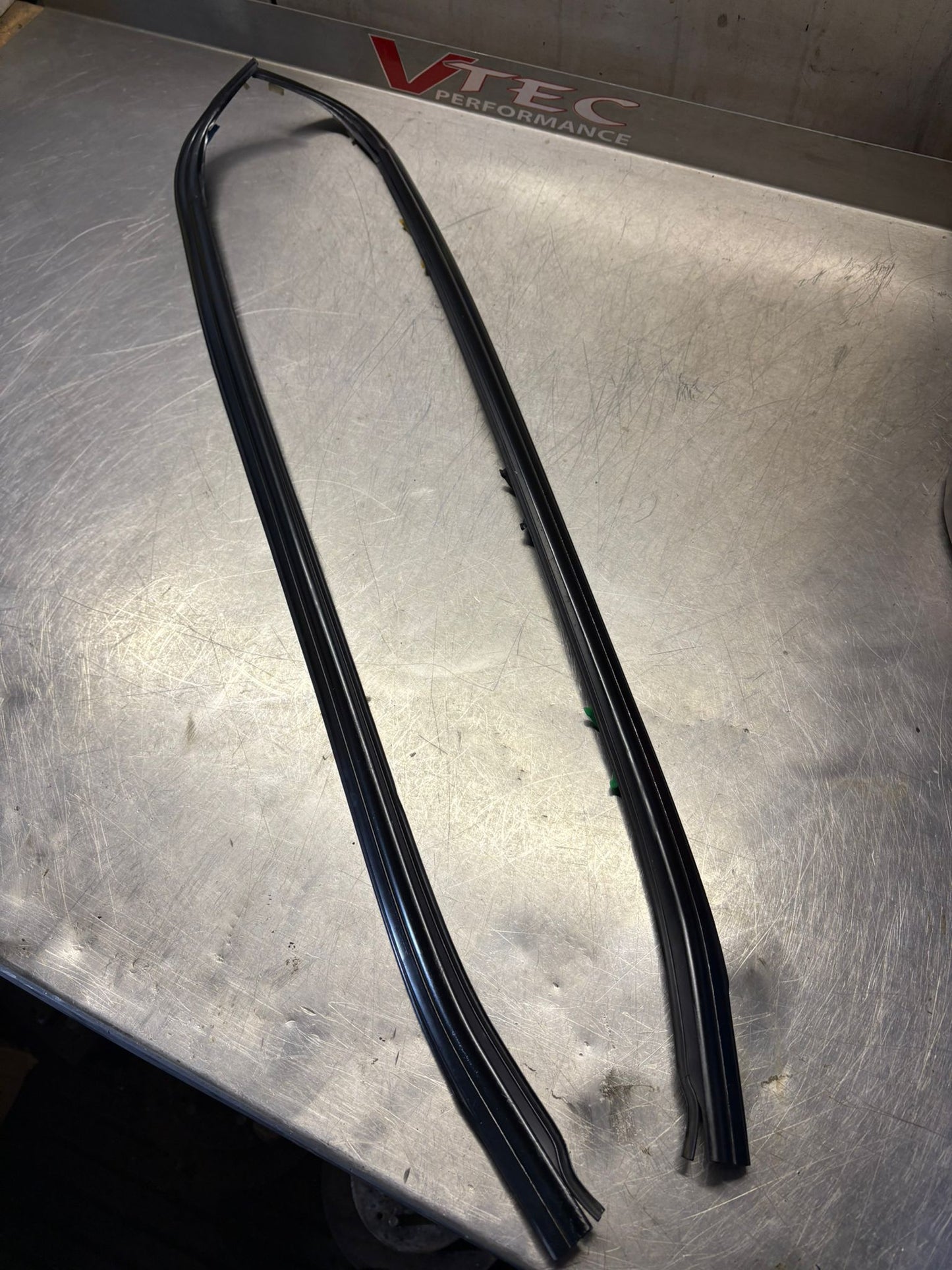 Honda Integra Type R DC2 Front Windscreen Trim Set 1995–2000 (73150-ST7-003/73160-ST7-003)