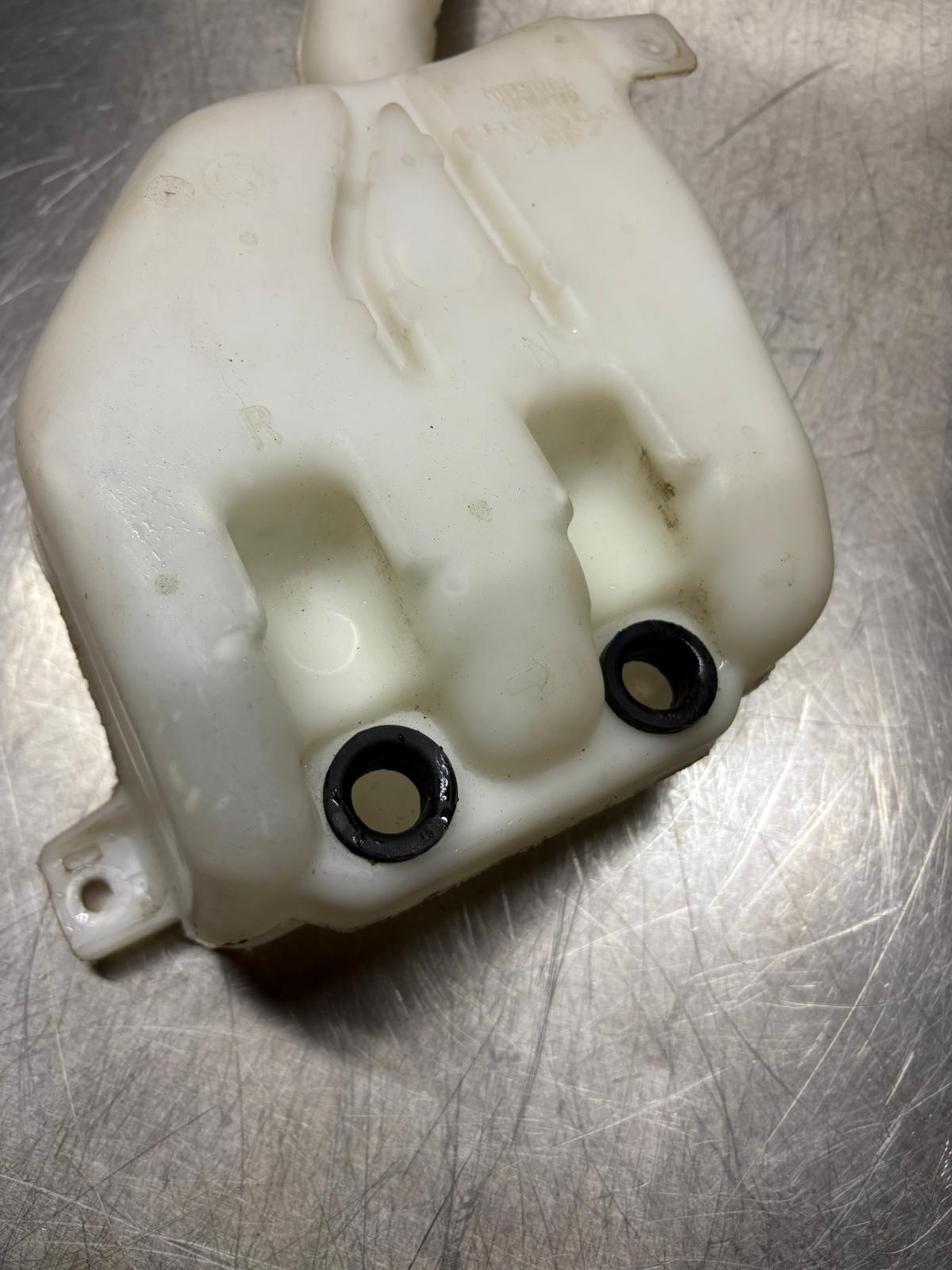 Honda Integra Type R DC2 Washer Bottle 1995–2000 (76841-ST7-003)
