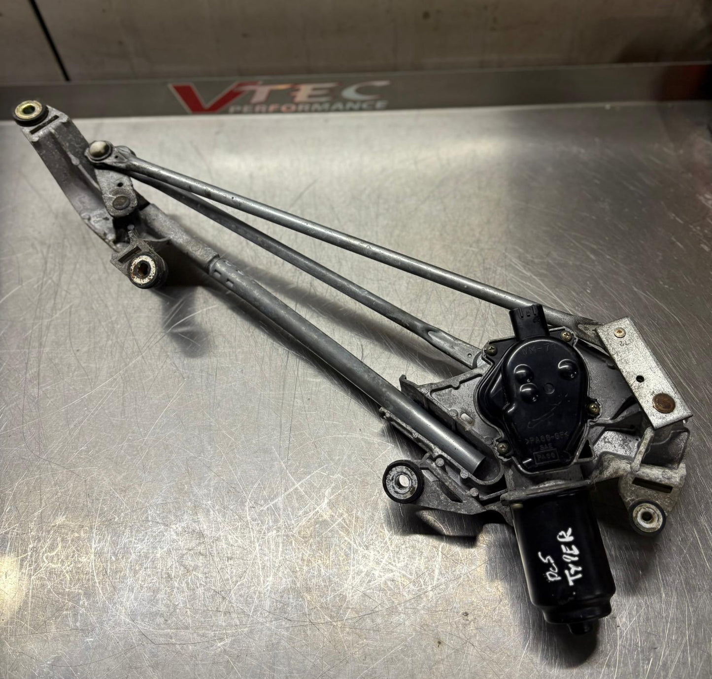 Honda Integra Type R DC5 Front Wiper Motor Assembly 2001–2006 (76505-S6M-003)