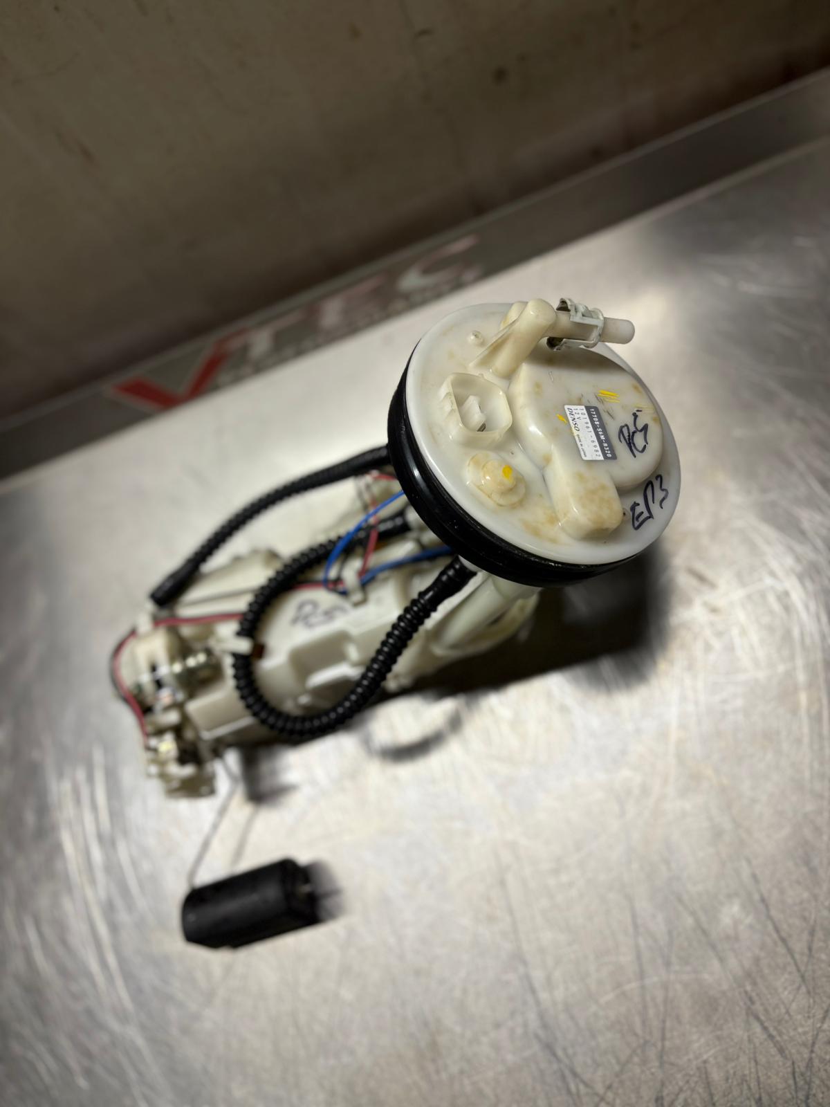 Honda Integra DC5 / Civic EP3 Fuel Pump Assembly 2001–2006 (17040-S6M-R30)