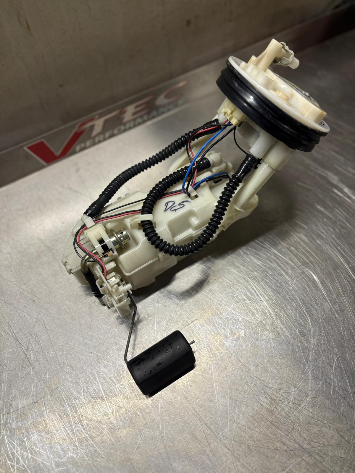 Honda Integra DC5 / Civic EP3 Fuel Pump Assembly 2001–2006 (17040-S6M-R30)