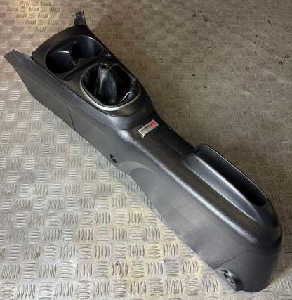 Honda Integra Type R DC5 Centre Console Section 2001–2004 (83401-S6M-A01ZA)